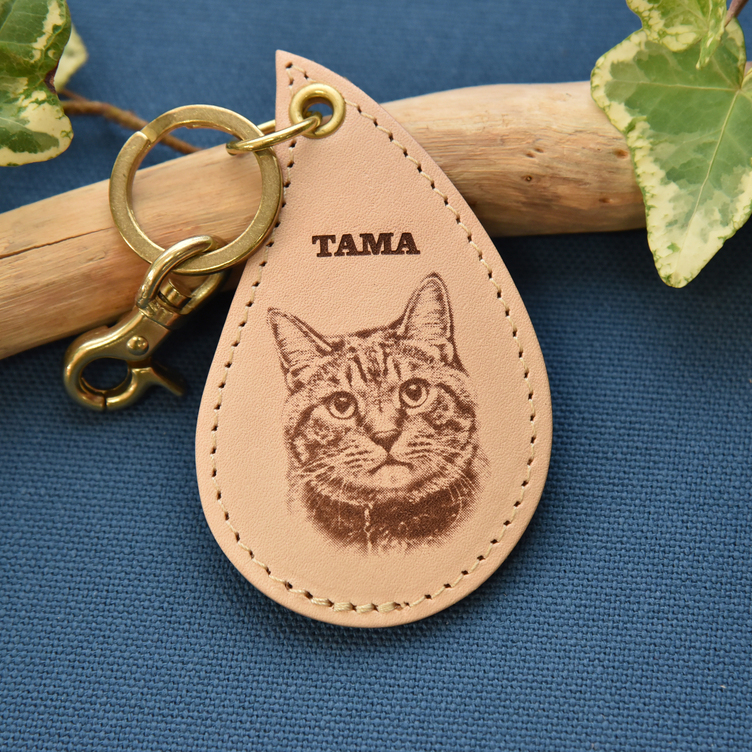 ペットメモリアル専用キーホルダー｜ドロップ　大切なペットの写真彫刻します。