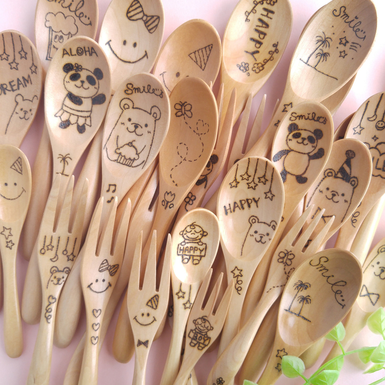 名入れ プチギフトに最適 ウッドスプーン フォークセット Tanomake タノメイク 欲しいものが頼めるオーダーメイド特化型オンラインマーケット