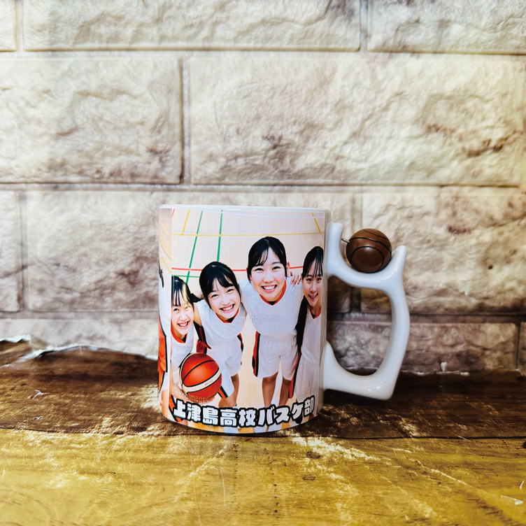 LINEで簡単【名入れ 写真入り バスケットボール 付き マグカップ】卒部