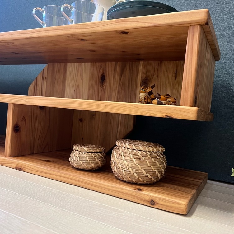 【送料無料】 テレビボード 棚板付き 縦格子型 シェルフ 小物置き 杉 120 送料無料】 テレビボード 棚板付き 縦格子型 シェルフ 小物置き 杉