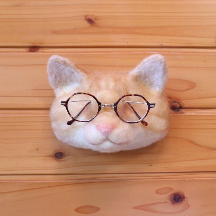 オーダー★羊毛★めがね掛け猫（壁掛け）