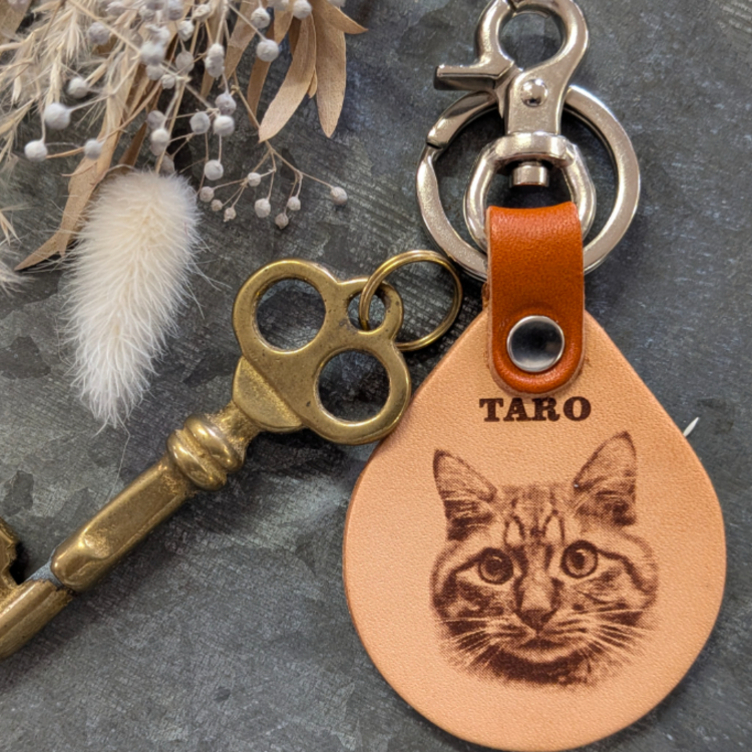 レーザー彫刻でオンリーワン【うちの子】　レザー彫刻キーホルダー｜ドロップ ミニ　