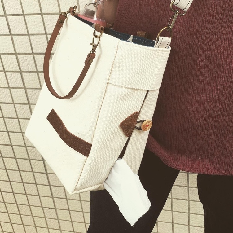 犬のお散歩ティッシュインバック Tanomake タノメイク 欲しいものが頼めるオーダーメイド特化型オンラインマーケット