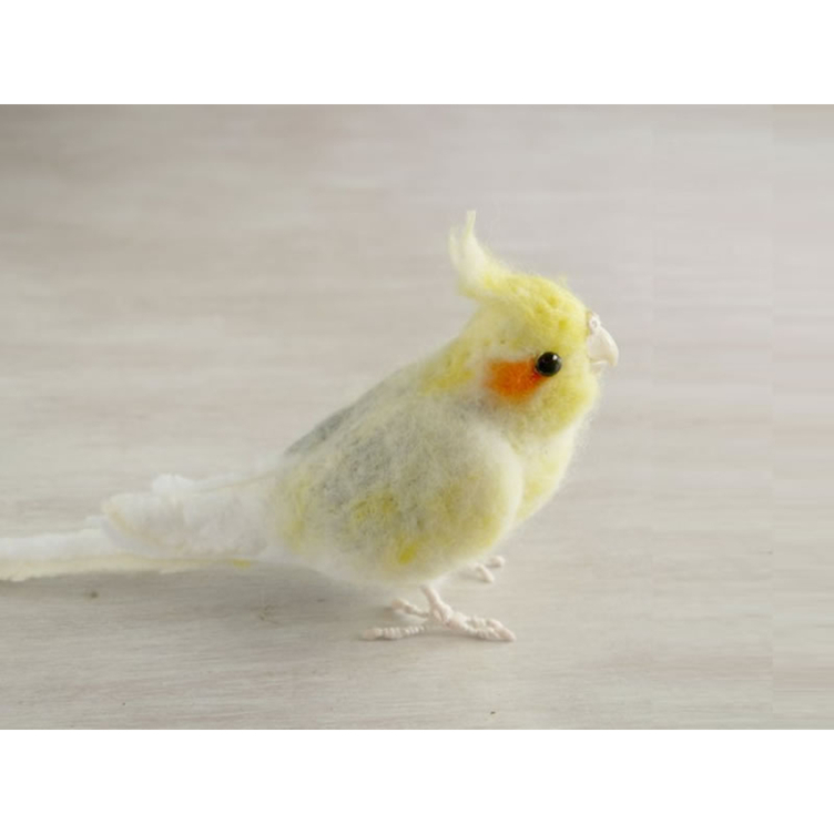 オーダーのオカメインコ完成しました。抱卵してます。 #羊毛