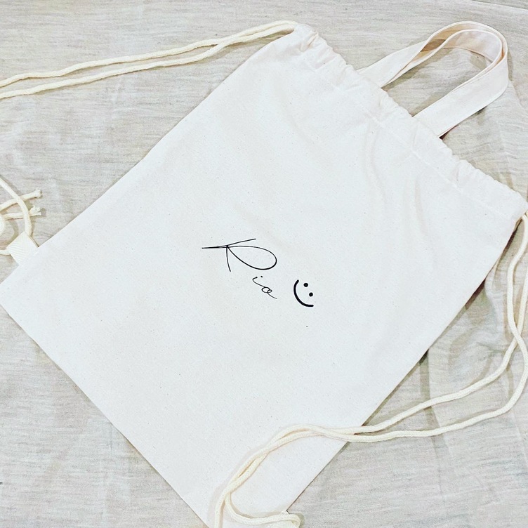 コピー オリジナル 文字 手書き風イラスト 巾着 リュックタイプ 一升餅 一斤パン お着替え袋にも Tanomake タノメイク 欲しいものが頼めるオーダーメイド特化型オンラインマーケット