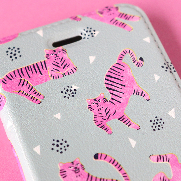 全機種対応！】 ベルトなし iPhone 手帳型スマホケース【虎