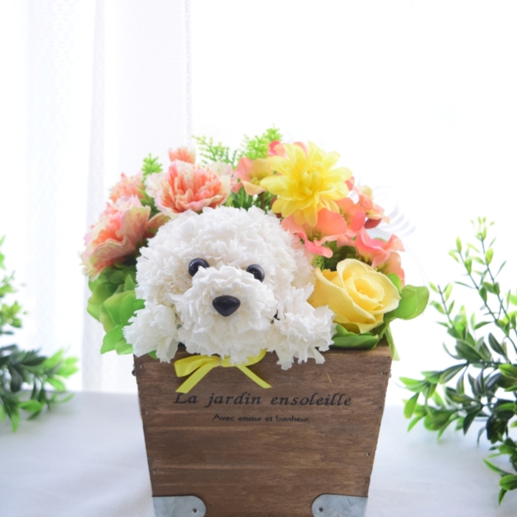 花畑の犬【イエロー】プリザーブドフラワー カーネーション 犬 花  お供え  敬老の日 誕生日 犬好き プレゼント