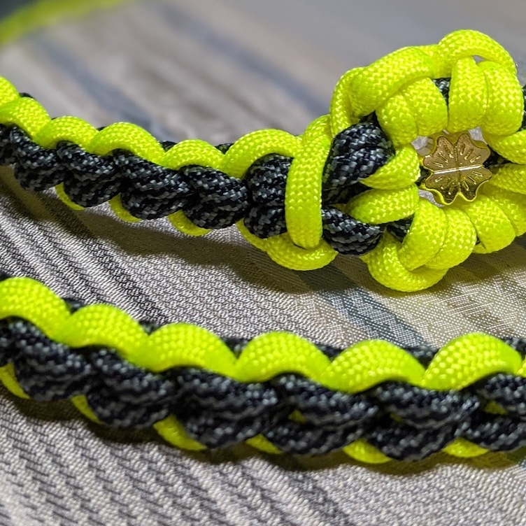 花のモチーフが可愛いハート編みリード 中型、大型犬用 (全長120cm  