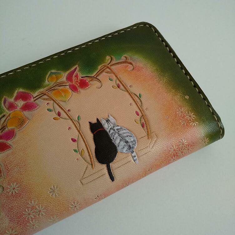 愛猫の後ろ姿描きます ブランコ猫 ラウンドファスナー財布 横長財布