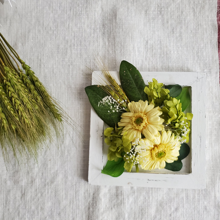 ガーベラのフレーム Tanomake タノメイク 欲しいものが頼めるオーダーメイド特化型オンラインマーケット